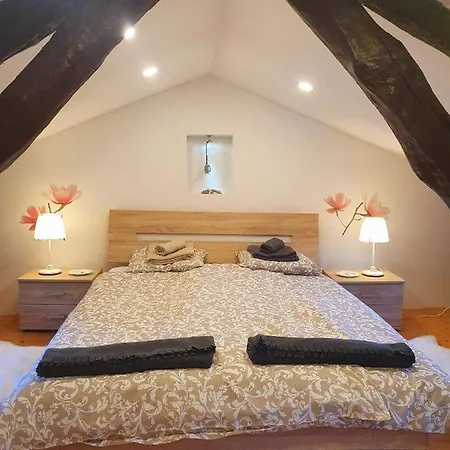 Casa Leonarda, Old Authentic Istrian Stone House Near Motovun, Istria Holiday home