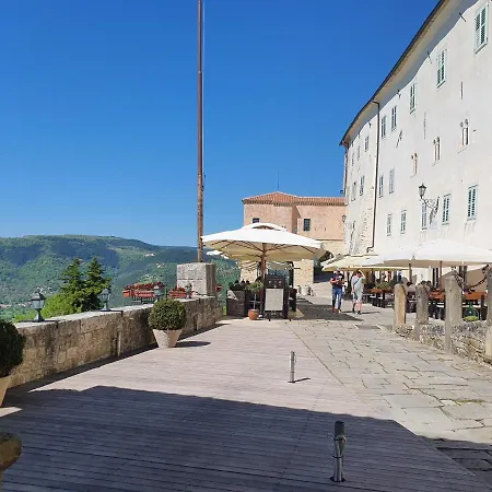 Casa Leonarda, Old Authentic Istrian Stone House Near Motovun, Istria