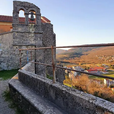 Casa Leonarda, Old Authentic Istrian Stone House Near Motovun, Istria Holiday home *