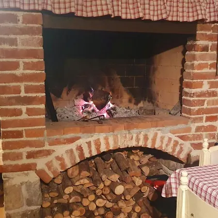 Holiday home Casa Leonarda, Old Authentic Istrian Stone House Near Motovun, Istria