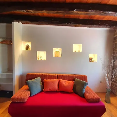 Casa Leonarda, Rustic Istrian Stone House, Nature, Peace And Hilltop Views, Near Motovun *
