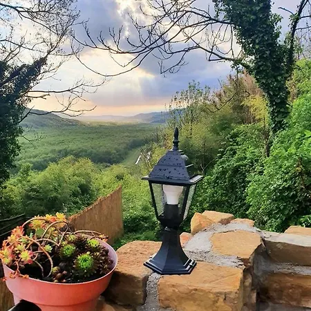 Casa Leonarda, Rustic Istrian Stone House, Nature, Peace And Hilltop Views, Near Motovun *