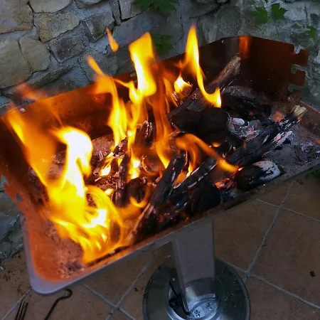 Casa Leonarda, Rustic Istrian Stone House, Nature, Peace And Hilltop Views, Near Motovun *