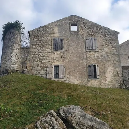 Casa Leonarda, Old Authentic Istrian Stone House Near Motovun, Istria *