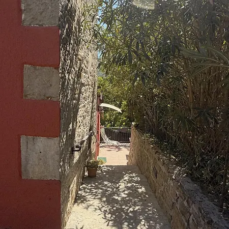 Casa Leonarda - Stone House Near Motovun In Central Istria, Terrace With Views Zamask